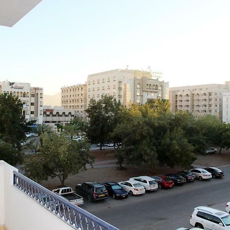 Sahara Hotel Apartments Masqat Buitenkant foto
